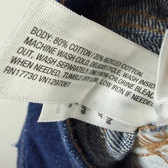 Women High-Rise Easy Barrel Ankle Jeans Universal Thread Rinse Dark Wash 2 & 6S - Picture 10 of 13